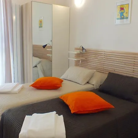 My Bed & Breakfast 3*